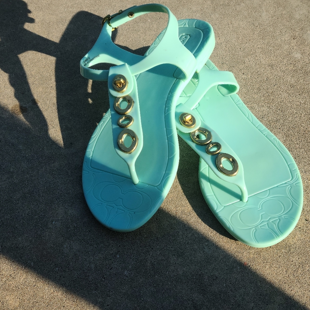 Mint Coach jelly sandals sz 6 with gold accents